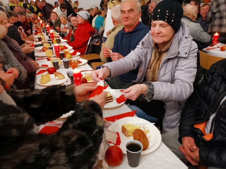 Wigilie dla potrzebujących w Kluczach i Gorenicach